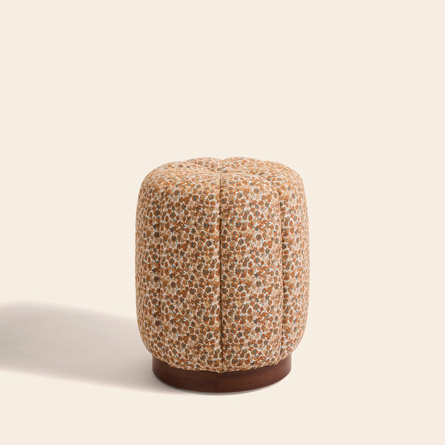 Pouf design Claudel en jacquard liberty – motif floral - couture et artisanat Clovi Paris - fabrication française