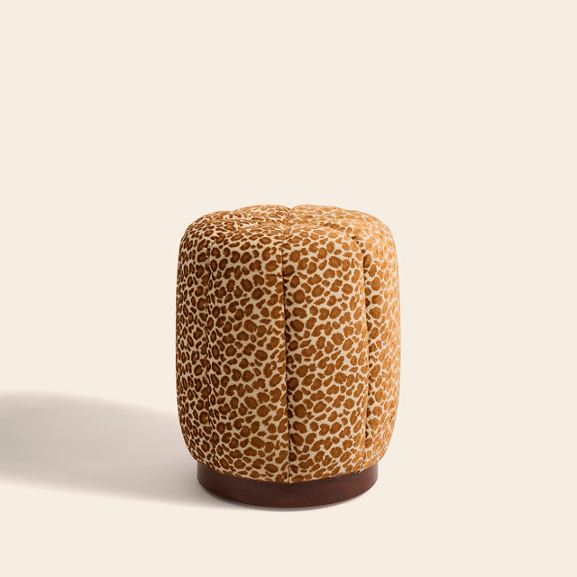 Pouf léopard Claudel jacquard de velours – pouf design - tissu couture - fabrication française - coloris fauve cognac - Clovi Paris