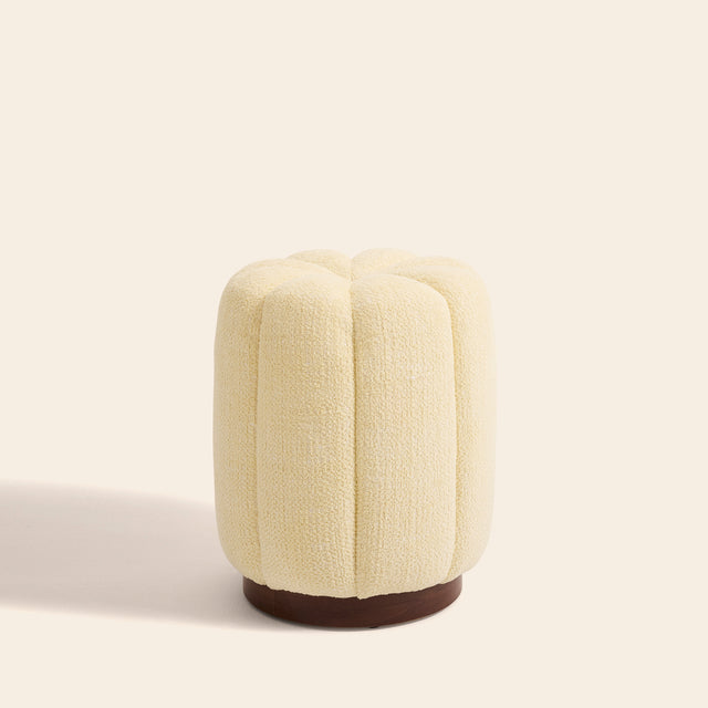 Pouf design Claudel jaune clair très doux - coloris beige jaune- qualité premium – tissu haute couture fabrication française CLOVI PARIS