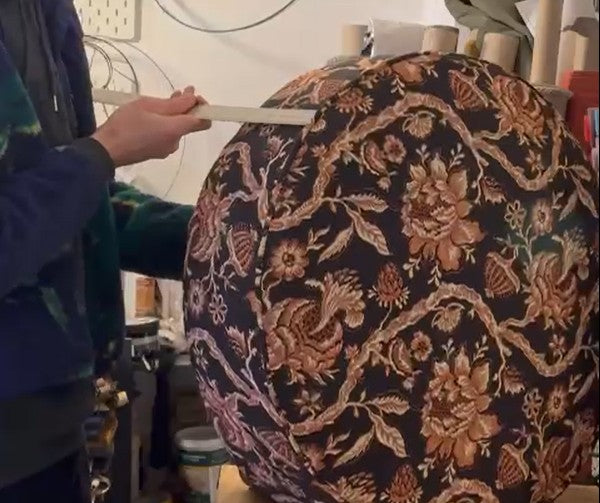 Mobilier sur-mesure pour professionnels Architectes, Décorateurs, Hôteliers
Bespoke Furniture for Professionals - Architects, Decorators, Hoteliers - Clovi Paris</p>
Programme professionnel Clovi Paris : mobilier couture sur-mesure fabriqué à la main en France. 3D, échantillons offerts, tarifs pro, réseau prescripteurs. Clovi Paris trade programme: bespoke couture furniture handcrafted in france. 3D renders, free samples, trade pricing, specifier network