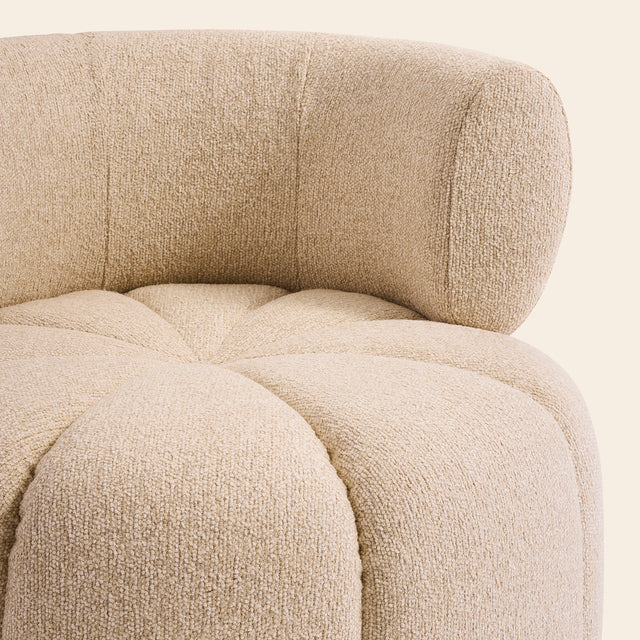 Fauteuil design CLOVI PARIS en lin écru naturel - coloris fauve écru beige - fauteuil pivotant design - fauteuil Paris - Fauteuil boudoir - fauteuil salon - fauteuil chambre à coucher - fauteuil sur-mesure - particuliers, architectes, hospitality - fabrication française sur-mesure - custom-made armchair - luxury furniture - french savoir-faire - linen armchair - swivel design armchair