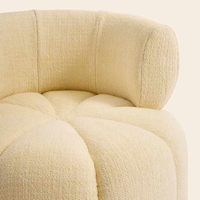 Fauteuil design CLOVI PARIS en lin jaune doux - coloris fauve jaune pale beige - fauteuil pivotant design - fauteuil Paris - Fauteuil boudoir - fauteuil salon - fauteuil chambre à coucher - fauteuil sur-mesure - particuliers, architectes, hospitality - fabrication française sur-mesure - custom-made armchair - luxury furniture - french savoir-faire - linen armchair - swivel design armchair - light yellow