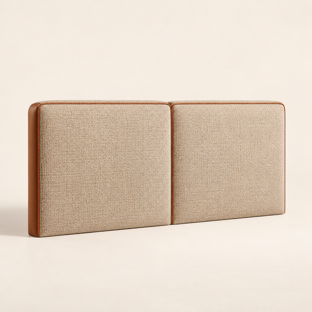 Tête de lit sur mesure Clovi Paris, réalisé à la main dans l'atelier de fabrication en France. Possibilité D'adapter dimension, tissu, finition pour les architectes, hospitality FF&E, les particuliers. tweed de lin écru et cuir vegan cognac (cuir synthétique) - Bespoke headboard by Clovi Paris, handcrafted in our French workshop. Customizable dimensions, fabrics, and finishes for interior architects, hospitality FF&E projects, and residential clients. linen tweed ecru & Vegan leather / Synthetic leather.