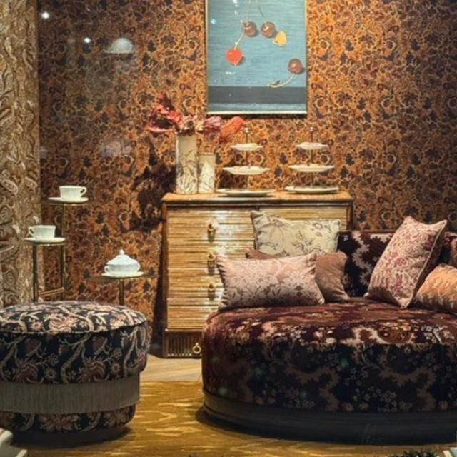 pouf design clovi paris- modèle Piaf- fabrication française - tissu lelièvre paris - lelièvre éditeur de tissus d'ameublement - sur-mesure-Clovi Paris designer pouf - French manufacture - Lelièvre Paris fabric - Lelièvre fabric designer - made to measure